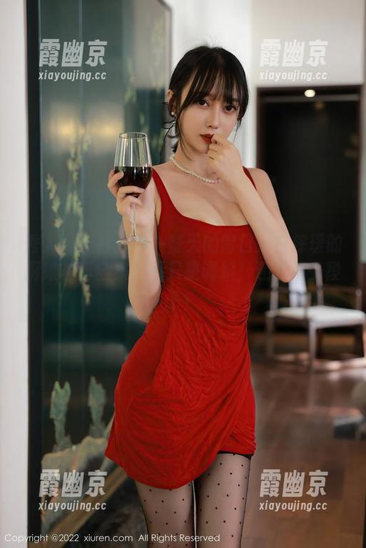 秀人网-白琮瑗 秀人网 - 打开你一整天的胃口:白琮瑗的厨娘写真全集,不只是调料,还有不少段子!