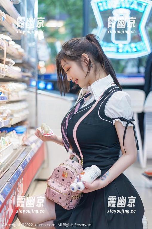 秀人网 - 下载白甜的居家美图绪动上升中，不知不觉就深陷其中了吧？
