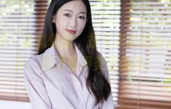 秀人网 – 类似幻想，却又真实的谢小葱女仆，高清拍得美图惊艳！