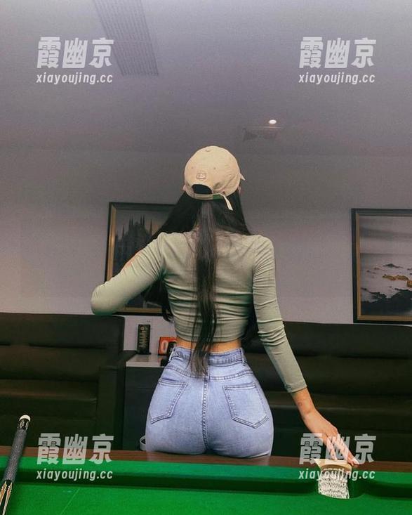 微密圈 - 免费图片：看粉色的猪陈佩奇的摆拍，其实我在思考人生！