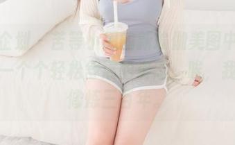 紧急企划 – 苦等小恩的新瑜伽美图中，看着她一个个轻松舒展的姿态，唉，我还得修炼三百年。