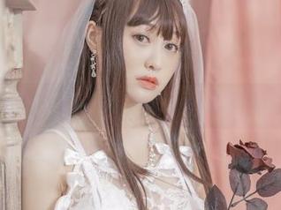 高清私房写真，脱尾巴Mizuki看来还挺会玩的呀。