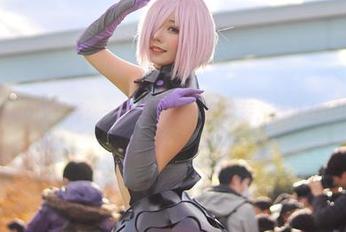 菌烨tako的写真：一件和服，一套泳装，挣扎在尺度之间