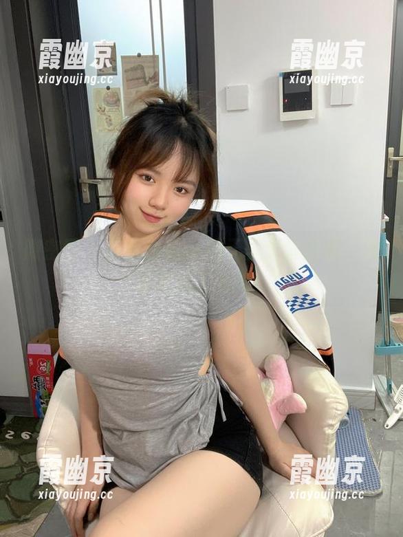 葱油饼er 微密圈 - 在葱油饼er的无圣光套图里,浅紫变成了海洋!