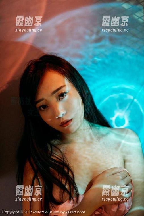 蜜桃社 - “萌美Moemi”的新花样合集，女王气质浓厚，你确定要错过？
