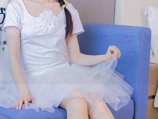 袜啵啵 – 看这里！小甜豆厚白丝的在线美图，花絮特辑，谁能抵挡？