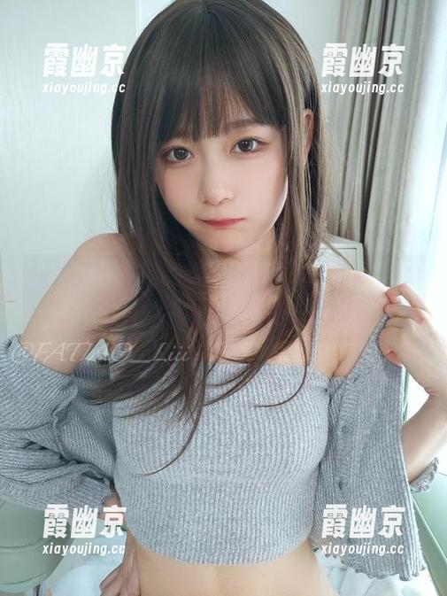 看着迷之呆梨的2022年合集，我总在想，私房图包里会不会有意想不到的惊喜？