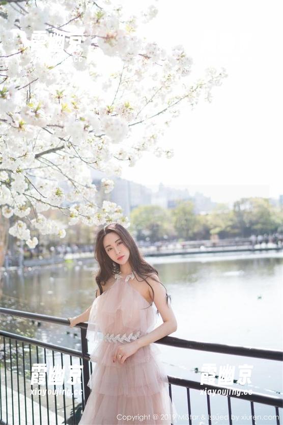 魅妍社 - 萌奈子穿牛仔裤的样子，点击网盘，不看会后悔哟！