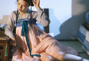 鹿八岁baby分享的西布娜Sibuna，看到这作品我这辈子的审美值都飞升了。
